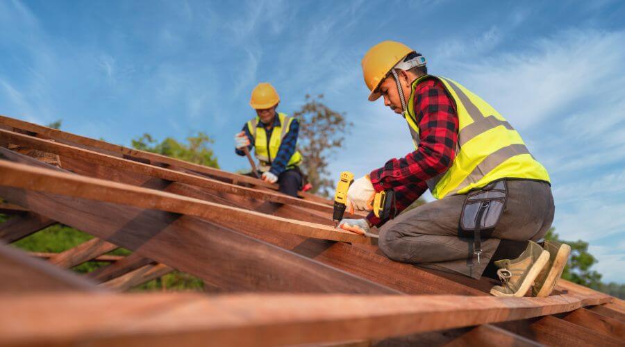 Professional Flat Roofing Installation services in Saint Lucas, IA